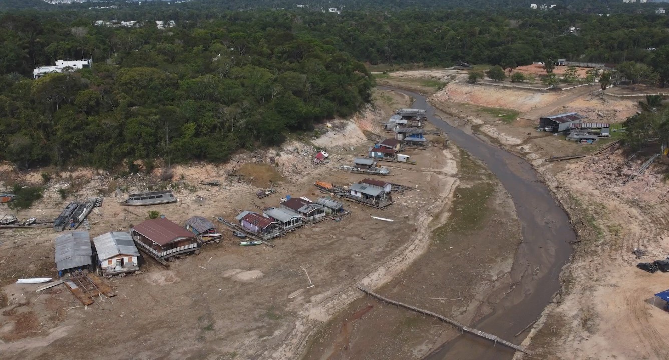 Dramatic photos show drought's toll on Amazon and its rivers