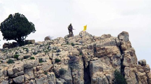 'Scores killed' in clashes between Hezbollah and ISIL