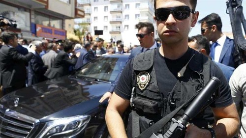 Turkey mulls death penalty after failed coup attempt