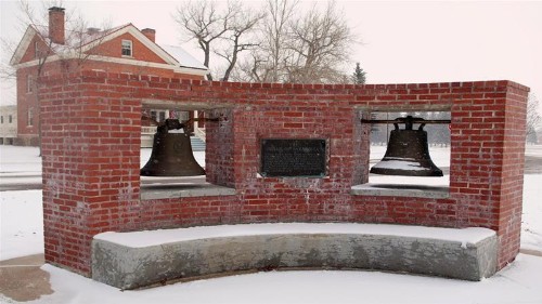 US returns 'Bells of Balangiga' to Philippines after 1901 clash