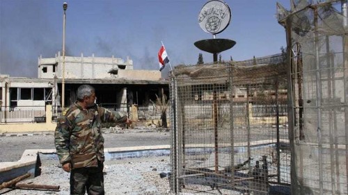 Syrian army captures ISIL-held town in Homs