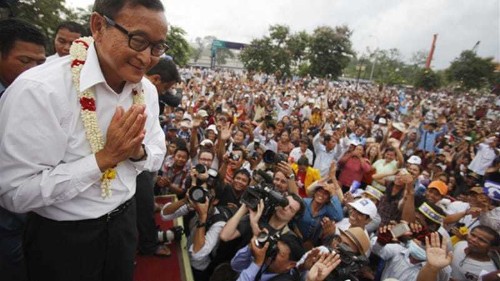 Talks fail to end Cambodia's stalemate