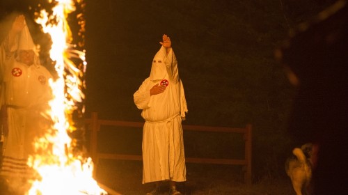 KKK rallies for Confederate flag in S Carolina