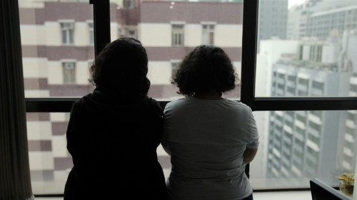 Saudi sisters leave Hong Kong for new country