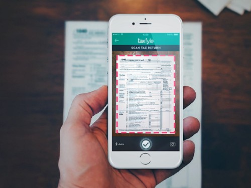 A new app wants to be the 'Uber for filing taxes'