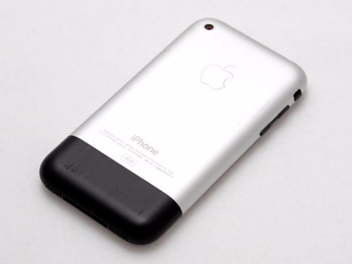 You can't use the very first iPhone anymore — even if you wanted to