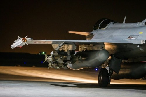 French, Russian raids in Syria kill 33 IS jihadists in 72 hours