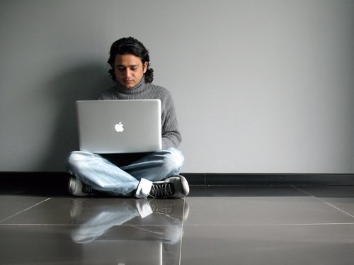 This online class wants to help you stop procrastinating and become more productive at work
