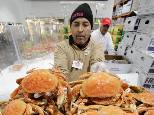 Costco employees explain how reading price tags can help you save money
