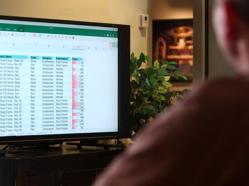 Here are 200 Excel shortcuts that'll make your life a lot easier