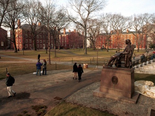 Disappointing photos show what going to Harvard is like in real life