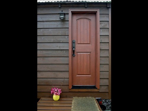 This Couple Condensed Their Lives Into A 140-Square-Foot 'Tiny House'