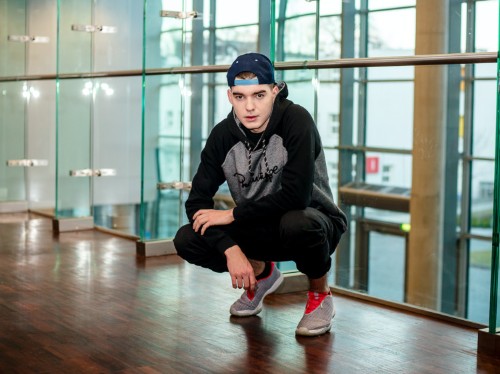 This 18-year-old CEO in Poland is making the first sign language messaging app for deaf people