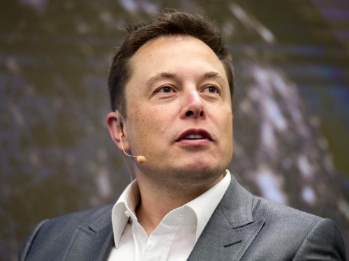 Elon Musk thinks we need brain-computers to avoid becoming 'house cats' to artificial intelligence
