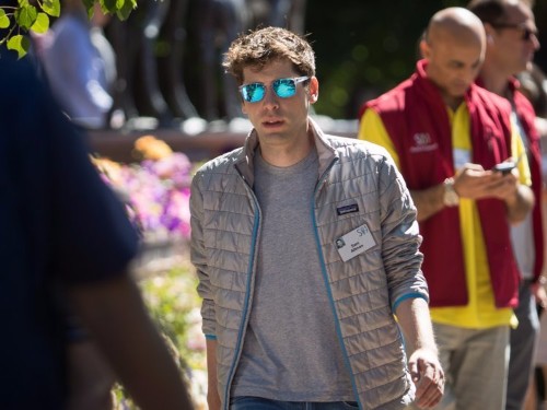 A 32-year-old with ties to Elon Musk wants to upend America with these 4 utopian ideas
