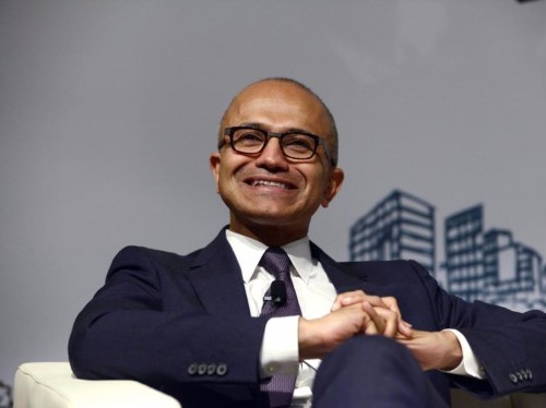 Microsoft has found a new solution to its mobile conundrum: Windows 10