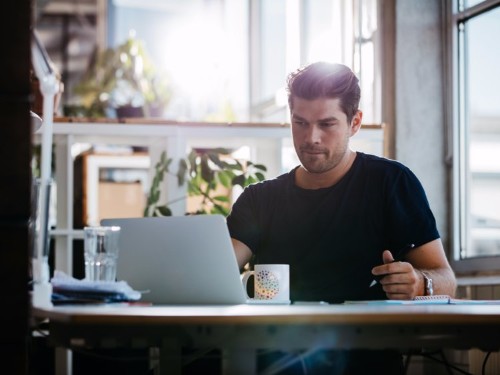 9 ways to impress your boss in a matter of minutes