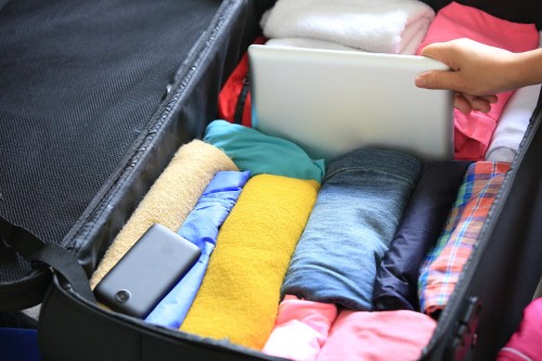 29 travel hacks that even frequent fliers don't know