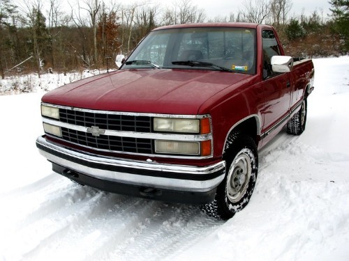 Stop hurting your engine by idling the car when it's cold out