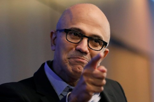 Microsoft briefly dethrones Apple as the most valuable US company (AAPL, MSFT)