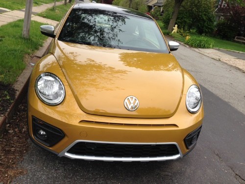 VW fixed the problem of dirty backup cameras with this simple technology