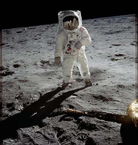 These 17 panoramas and GIFs show the first moon landing in unbelievable detail