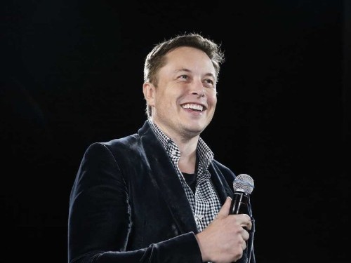 Tesla is trying to steal Apple's employees