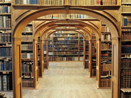 The 29 Modern Classics Every Gentleman Needs To Read