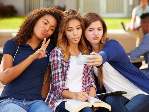 Instagram and Pinterest are killing Gap, Abercrombie, & J. Crew
