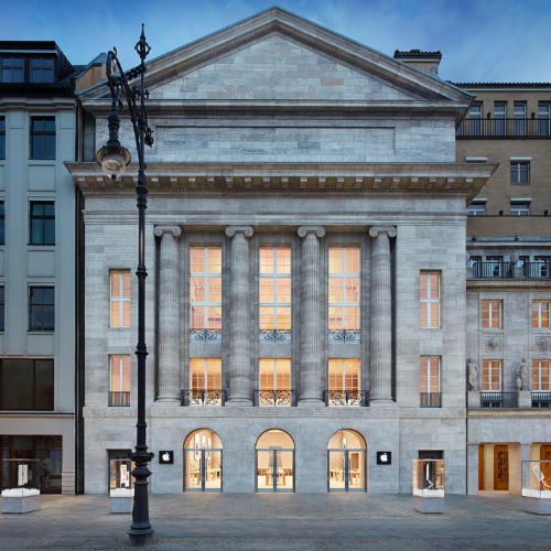 The 11 Most Beautiful Apple Stores In The World
