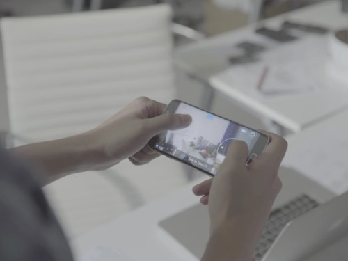 This phone case houses a tiny drone designed to take selfies