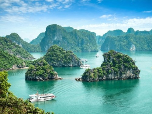 30 of the most beautiful natural wonders around the world