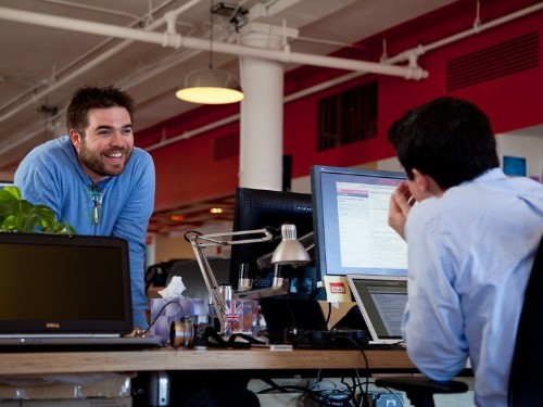 14 habits of the most likable people