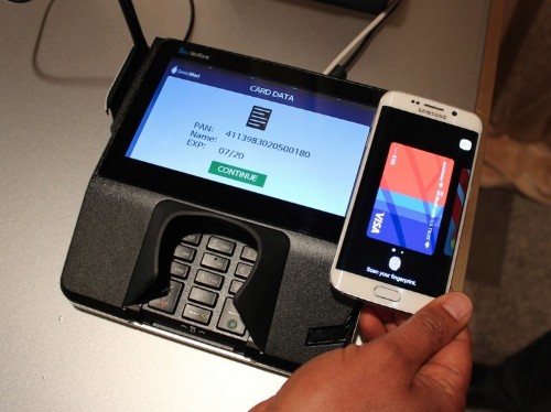 I tried Samsung's clever technology that lets you use your phone like a normal credit card, and it was almost perfect