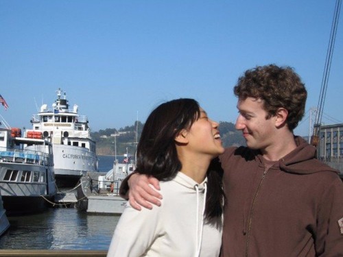 Relationship experts reveal 6 secrets that help power couples stay together