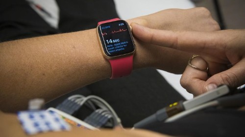 Apple quiere subsidiar el Apple Watch en seguros médicos: reporte