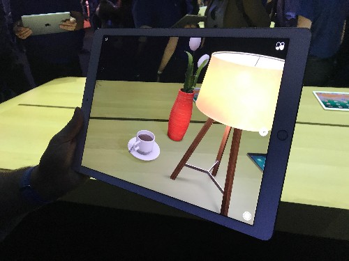Apple compra fabricante alemán de realidad aumentada