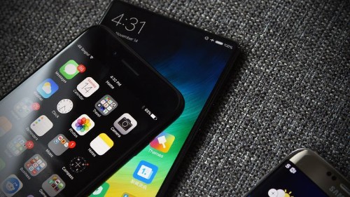 ¿Android o Apple? Todo lo que debes saber antes de comprar un teléfono