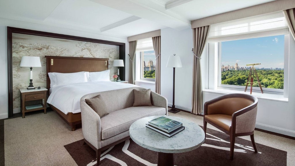 Marriott Hotels' New Cleaning Routine Involves Sanitizing Sprayers and UV Light