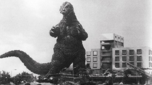 5 monstrous horror movies that will make your Halloween blow up