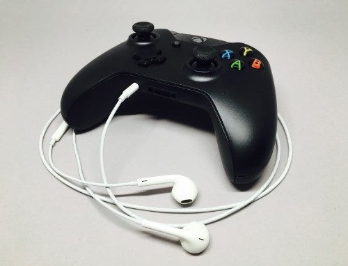 How to make EarPods play nicely with Xbox One