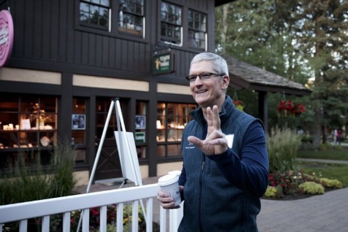 Barista shuts down Tim Cook’s request to use Apple Pay