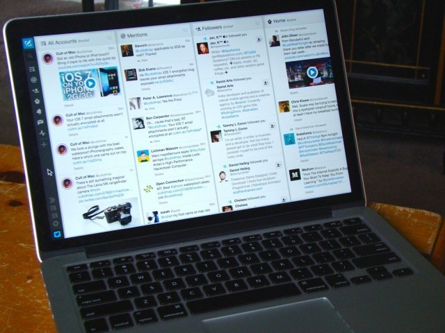 Merge all your accounts into mega columns with Tweetdeck