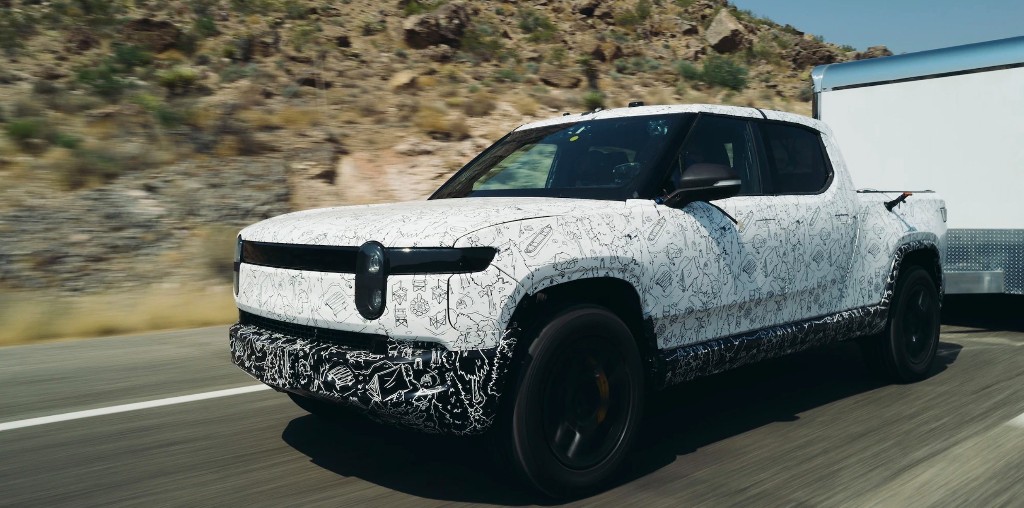 Rivian releases R1T electric pickup towing testing footage in insane 118º F heat - Electrek