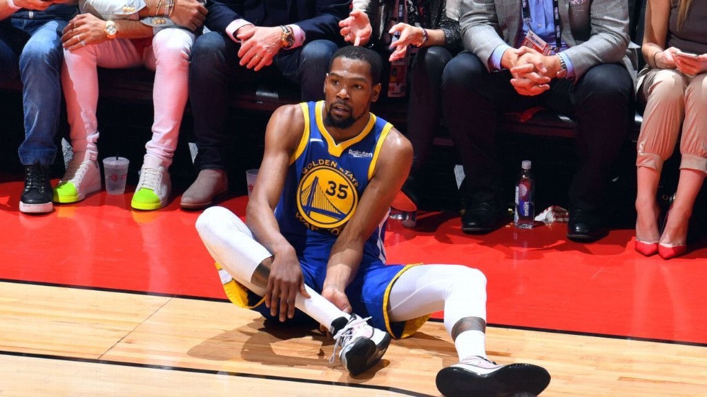 Warriors Win on an Emotional Night in Toronto