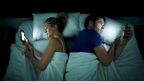 What are smartphones doing to our brains? It's complicated