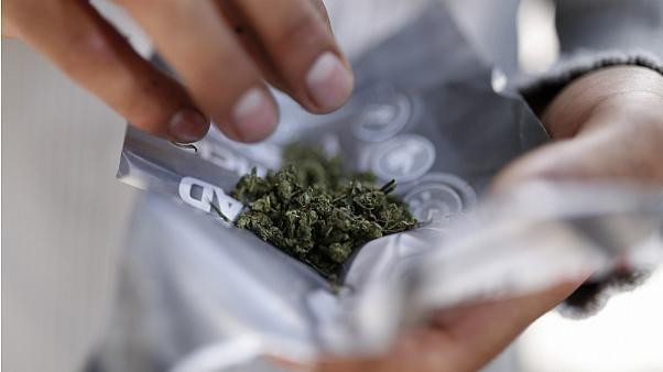 هشدار پزشکان نسبت به مصرف ماری‌جوانا: قانونی بودن دلیل ایمن بودن نیست
