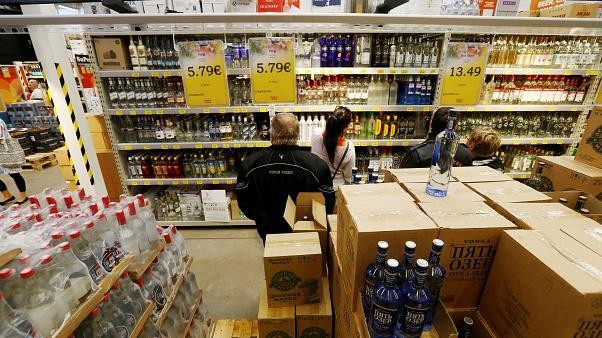 La guerra dell'alcol tra Estonia e Lettonia rischia di danneggiare... la Finlandia