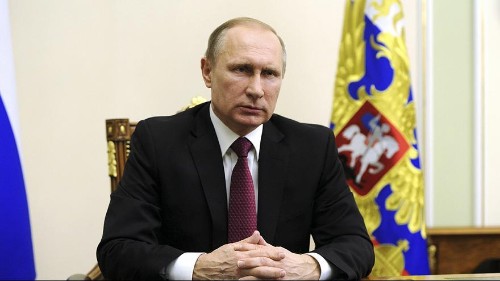 Russia, Putin firma la controversa legge antirterrorismo
