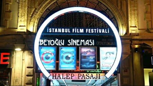 Movie-makers and critics pull out of Istanbul Film Festival amid censorship row
